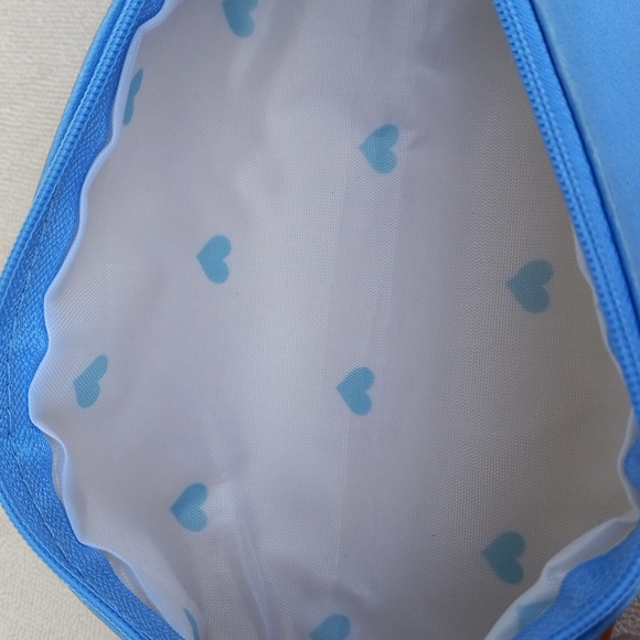 Essentials Pouch - Picture 8 of 8